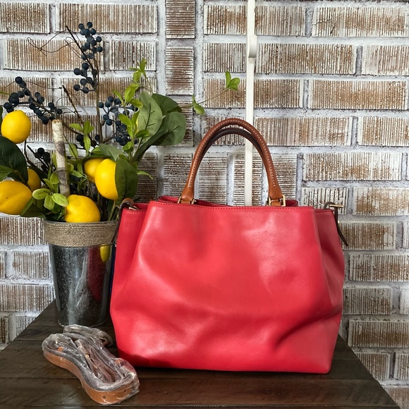 Dooney & Bourke large Barlow Tote - Picture 6 of 11